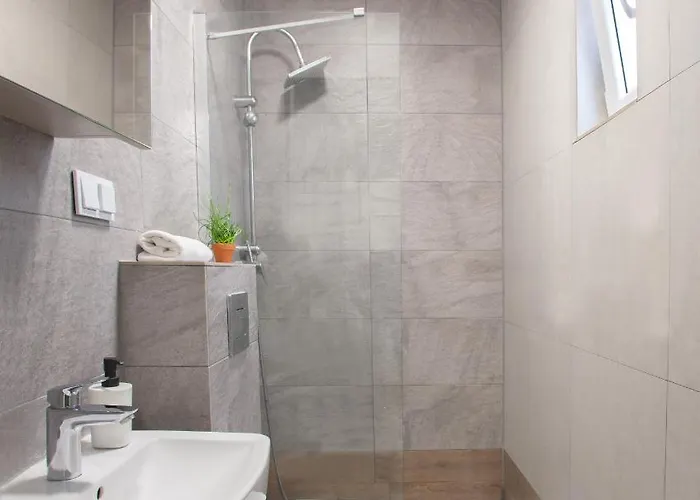 Marina Mietkow * Dominice